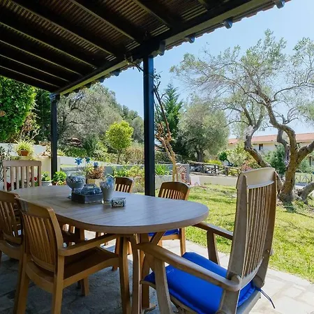 Apartment Oasis 2-bdrm Retreat With Private Garden,pefkohori