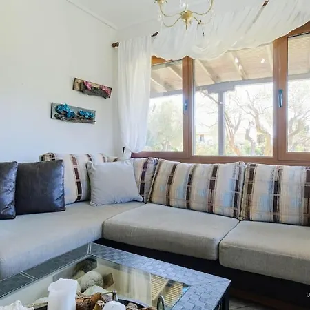 Apartment Oasis 2-bdrm Retreat With Private Garden,pefkohori Pefkochori