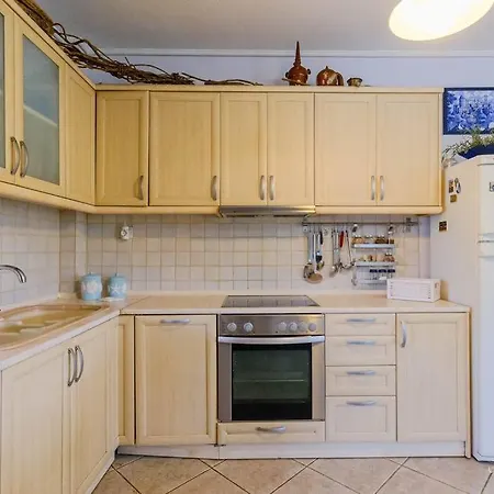 Oasis 2-bdrm Retreat With Private Garden,pefkohori
